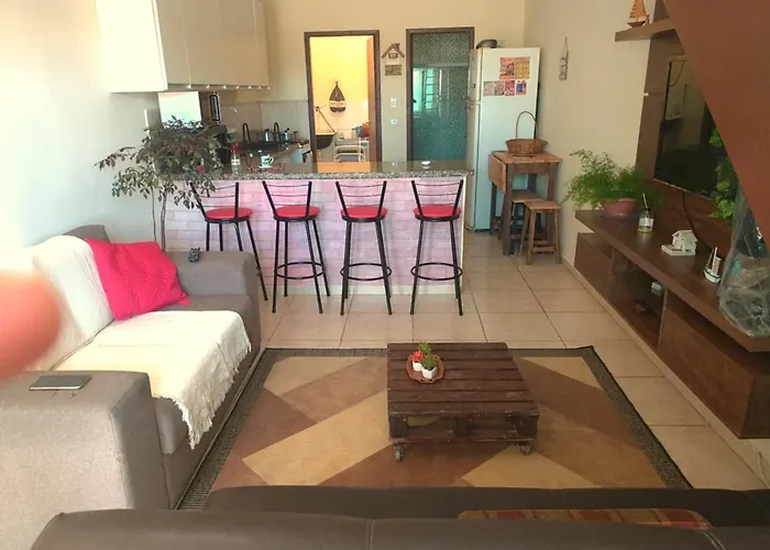 Apartamento No Pero, Cabo Frio, 10 Minutos Da Praia, A Pe.
