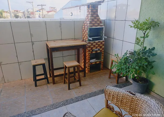 Apartamento No Pero, Cabo Frio, 10 Minutos Da Praia, A Pe.